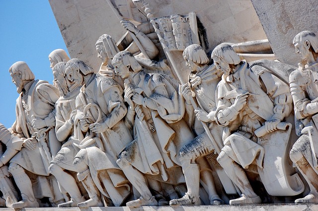 монумент первооткрывателям в лиссабоне фото