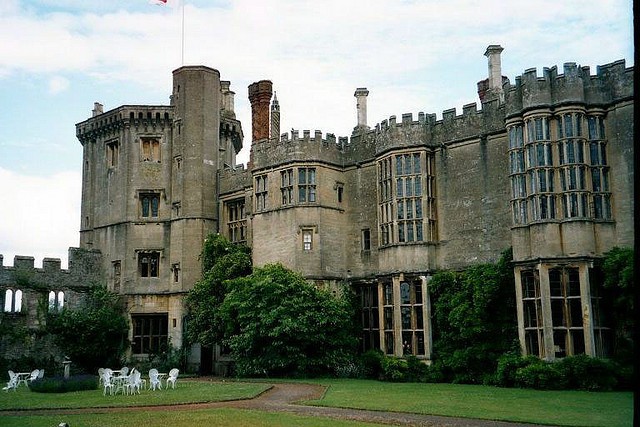 Отель Замок Торнбери (Thornbury Castle)