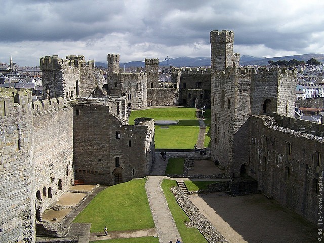Замок Карнарвон Уэльс