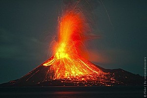 Где находится самый опасный вулкан Кракатау на карте мира. Географические координаты