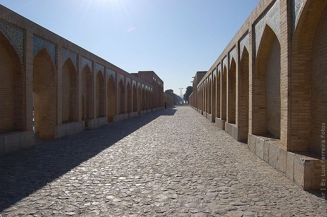 most-khadzhu-isfahan-18