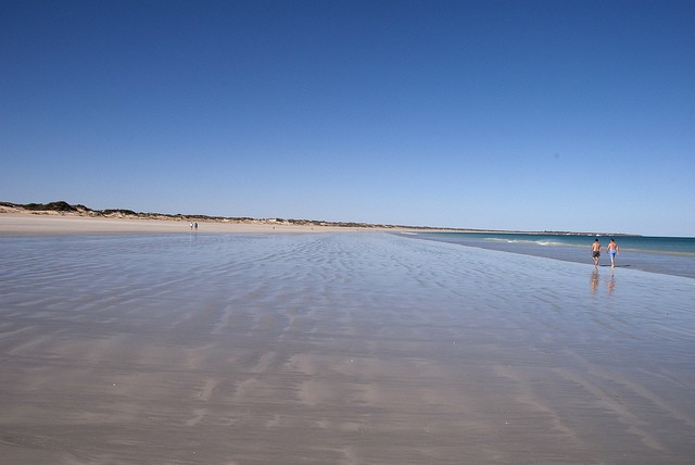 cable-beach-05