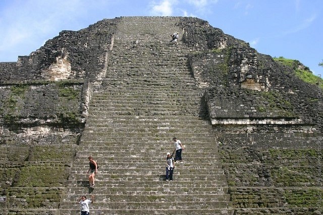 natsionalnyi-park-tikal-19