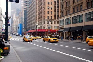 Улица Пятая Авеню в Нью-Йорке