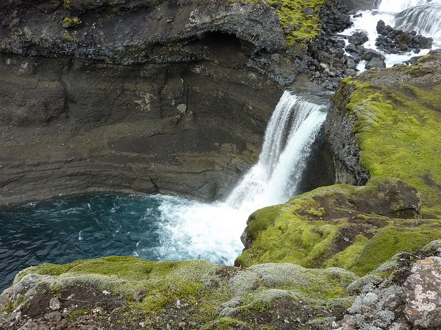 Водопад Оуфайруфосс исландия