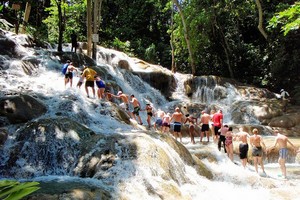 Водопады Даннс-Ривер, Ямайка