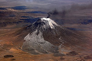 Вулкан Оль Дойньо Ленгаи