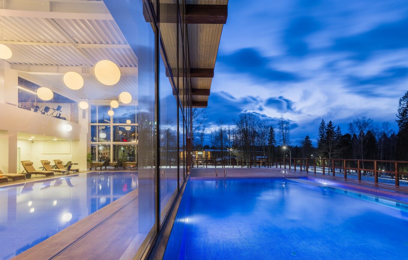 Один из лучших загородных спа-отелей с бассейном в Подмосковье – «Arthurs Spa Hotel by Mercure»