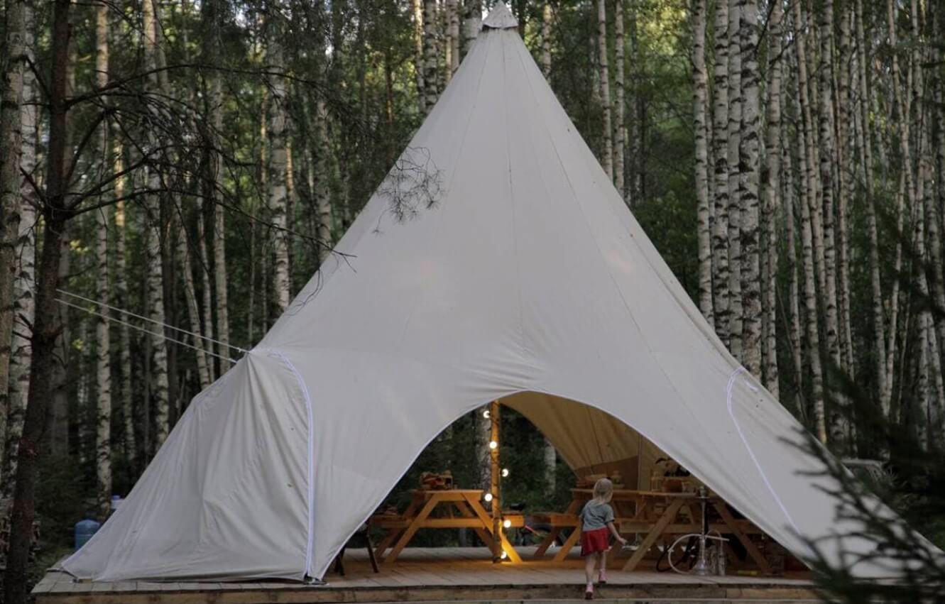 Большая палатка-шатер.