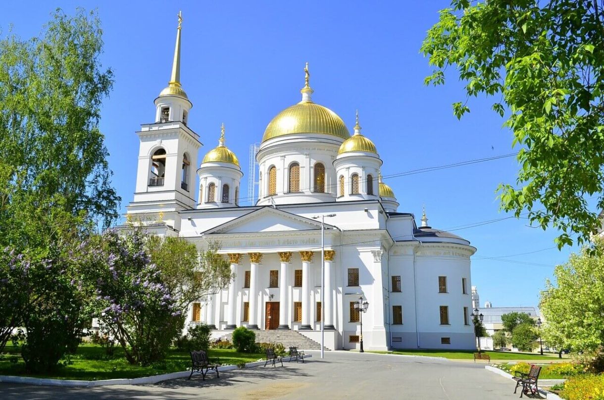 Белые храмы екатеринбурга