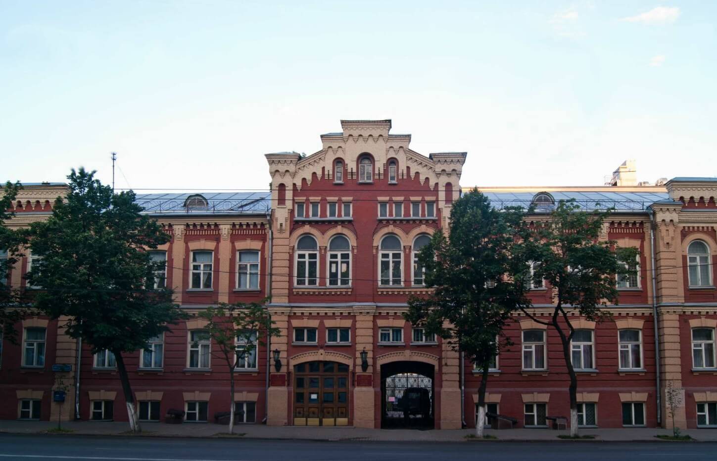 Главный корпус краеведческого музея.