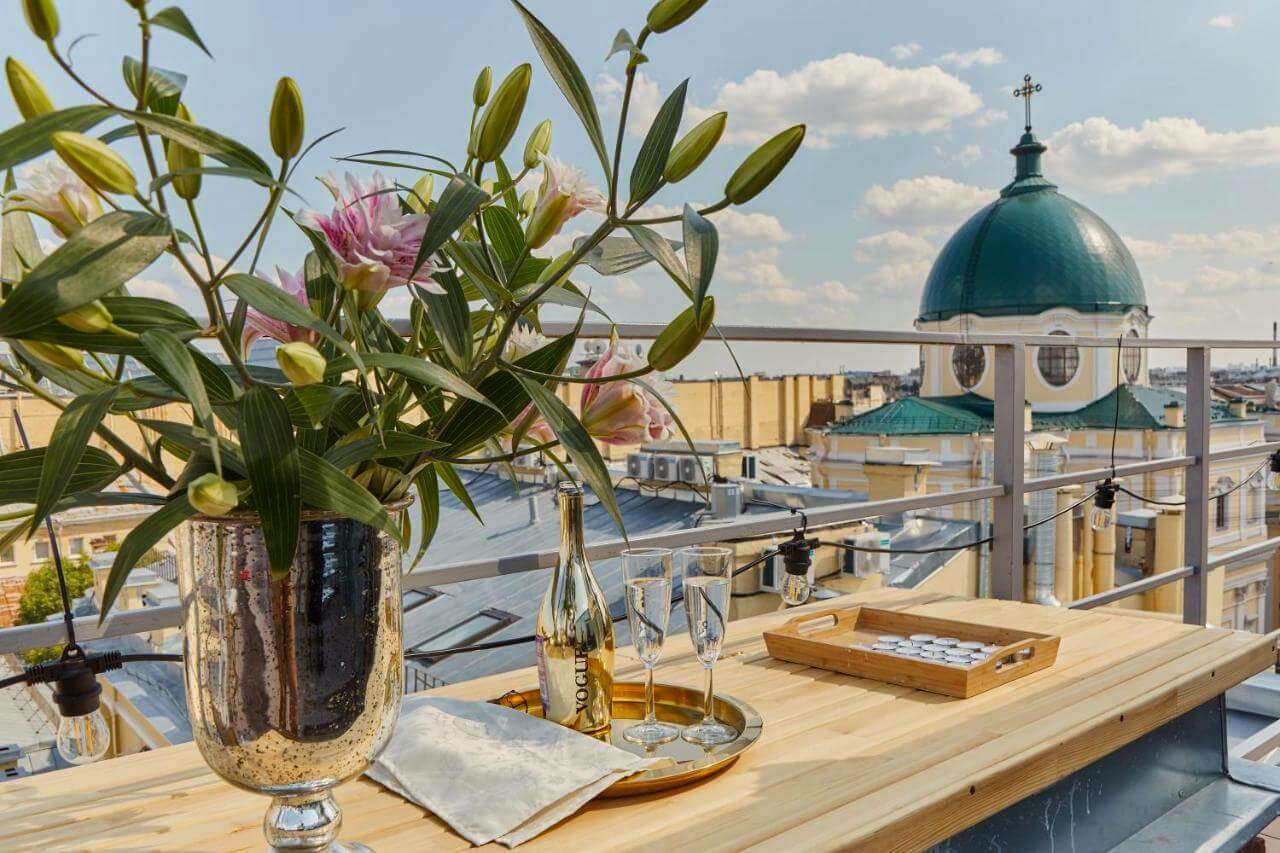 Завтрак с видом на Петербуржские крыши - отличное начало дня!