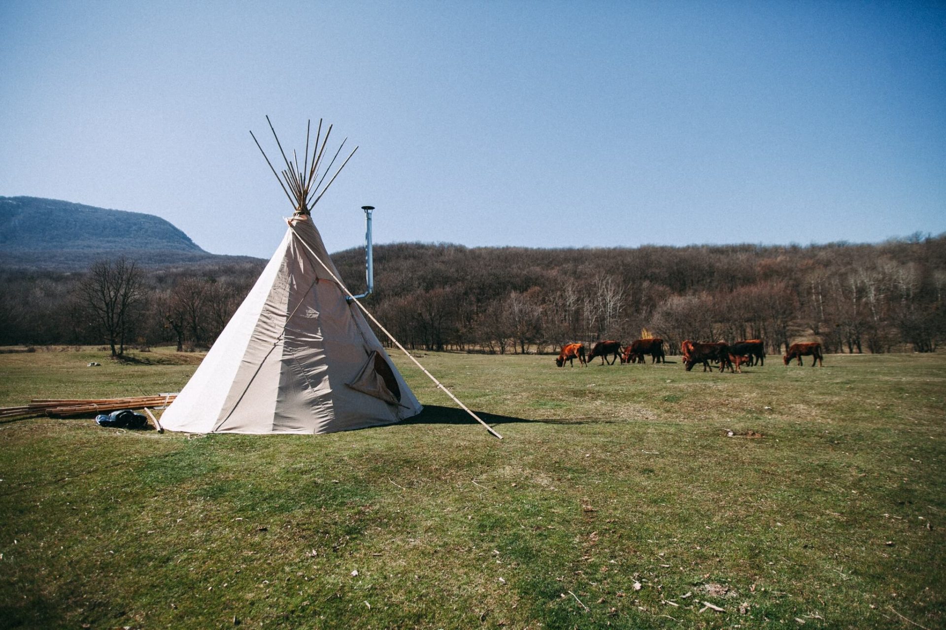 Р“Р»СЌРјРїРёРЅРі Tipi Camp