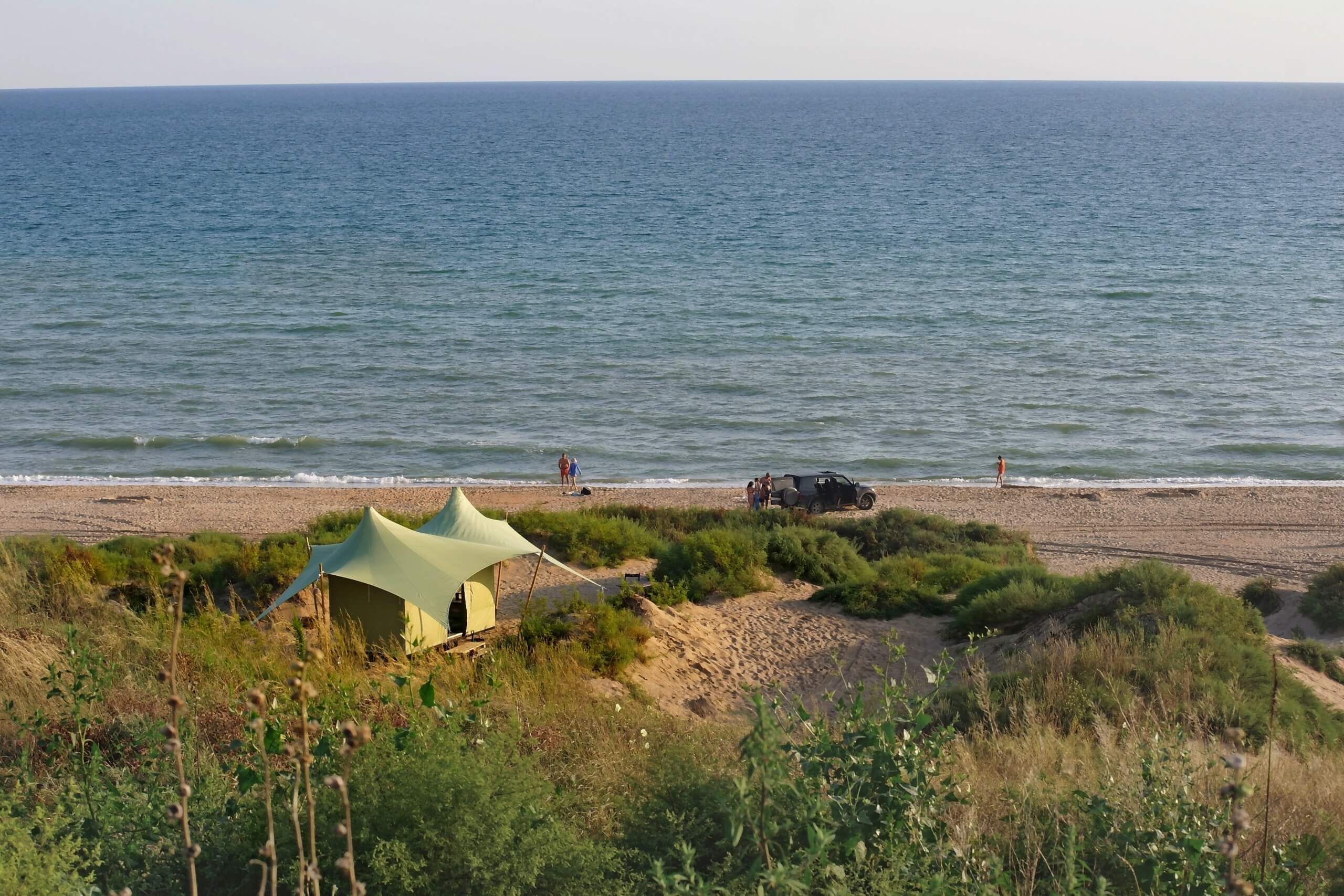Панорамный вид. Отдых в палатке на Чёрном море.